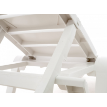 Пластмасов шезлонг бял