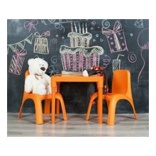 К -т детска маса АЗБУКА и две столчета 